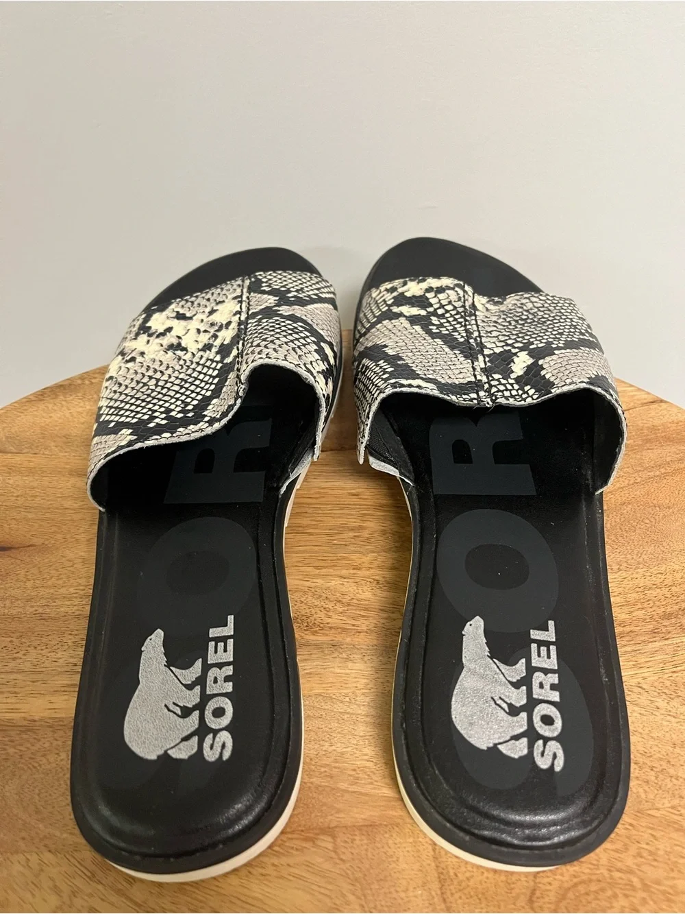 Sorel Ella II Block Slide in Black/Ivory Snake Print Leather - Size 10